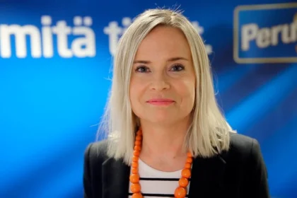 Riikka Purra nuoruus