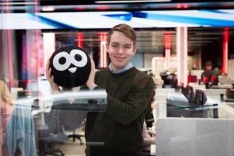 Alec Neihum kotoisin